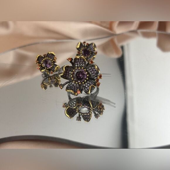 Floral Gemstone Earrings and Ring Set – Luxurious Statement Jewelry - Picture 8 of 13